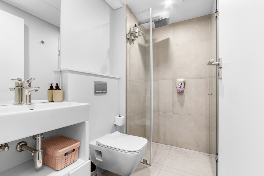 2 Bedroom Property for Sale in Sea Point Western Cape